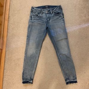Silver Jeans | Avery Skinny